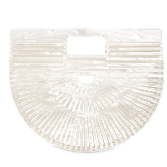 cult gaia Handbags - NWOT Cult Gaia Pearlized Ark